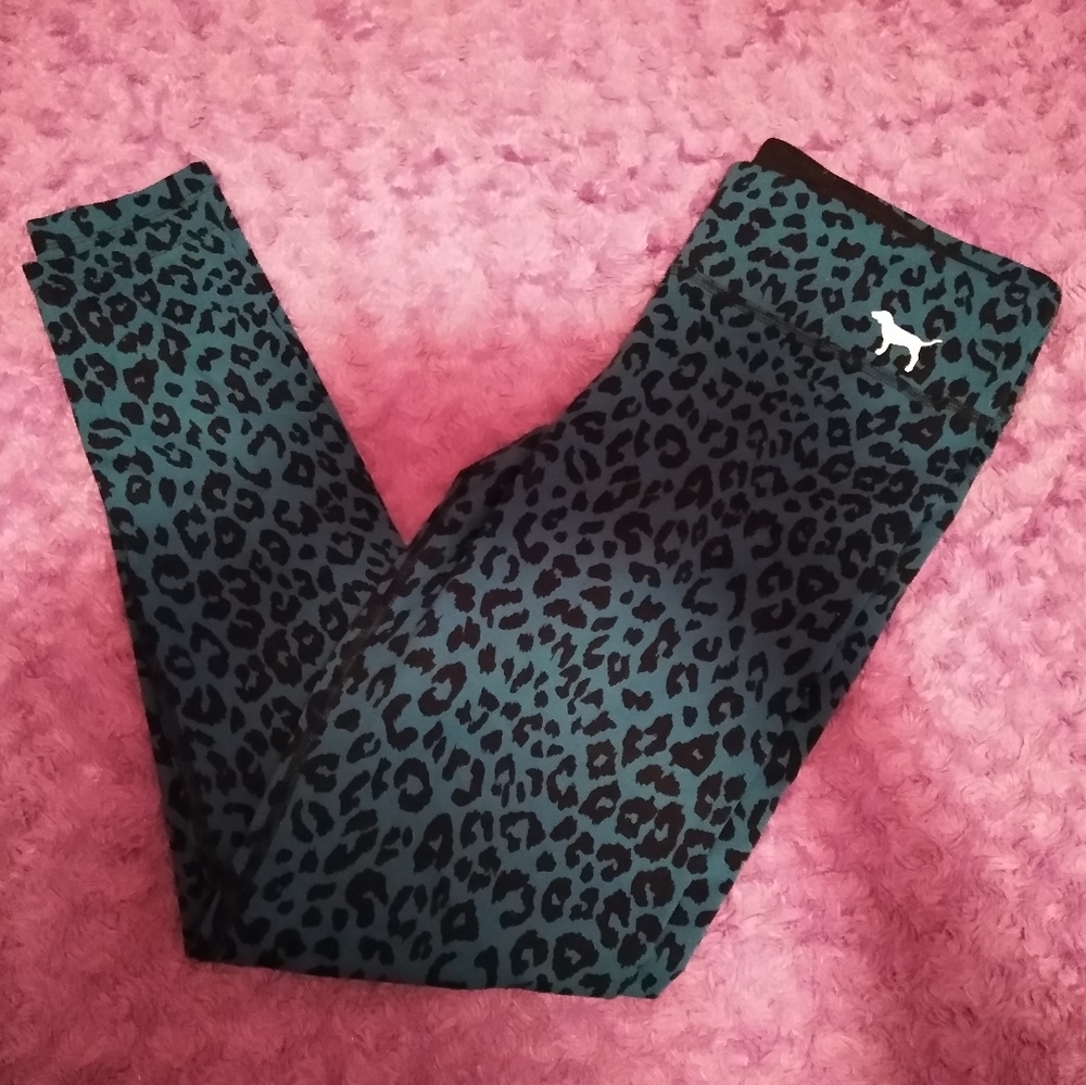Victoria secret pink cheetah print legging